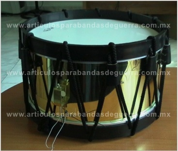 Tambor aros de plástico, vaso de latón, parche sintético